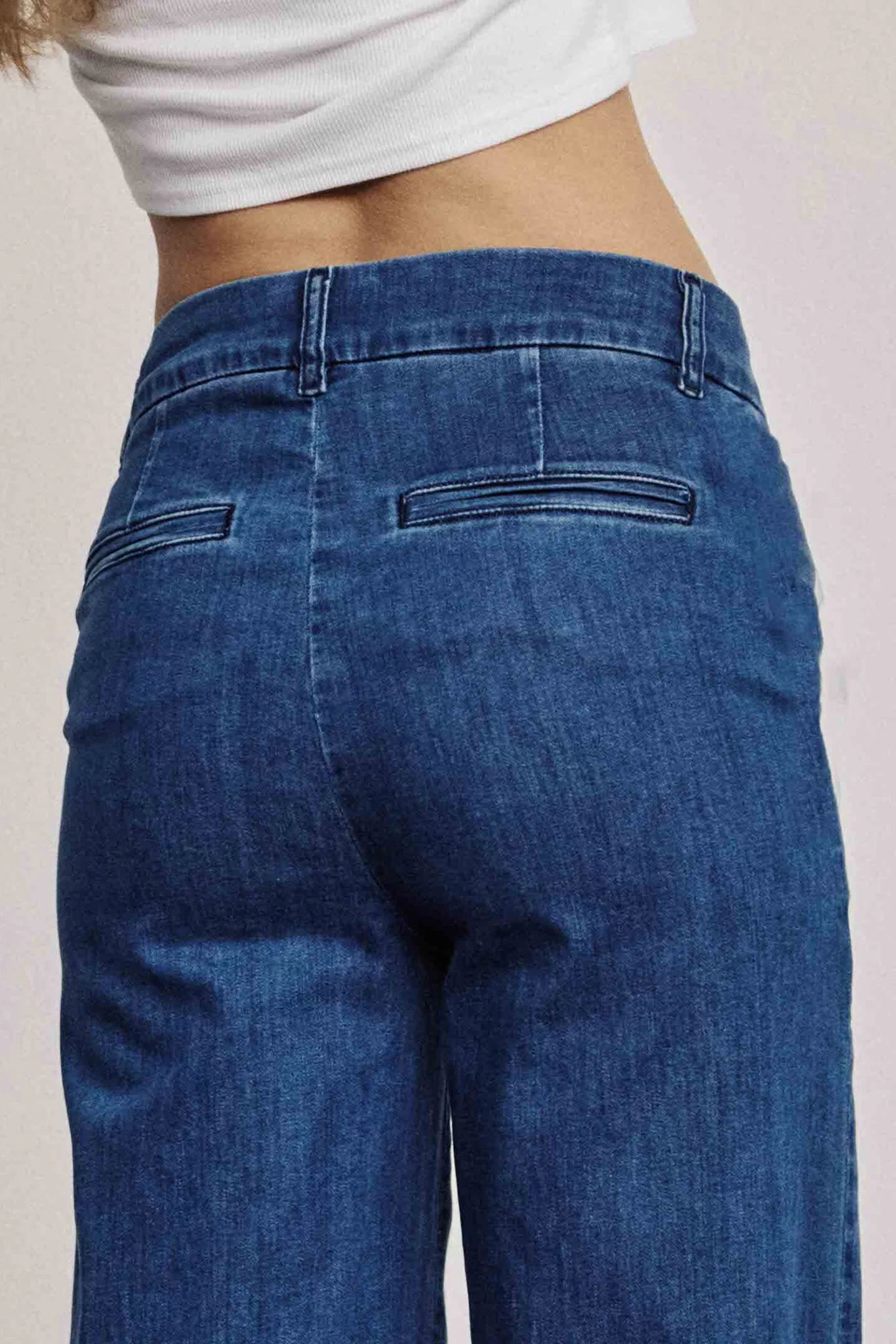 NUAMBER PANTS SHORT - Medium Blue Denim - Image 5