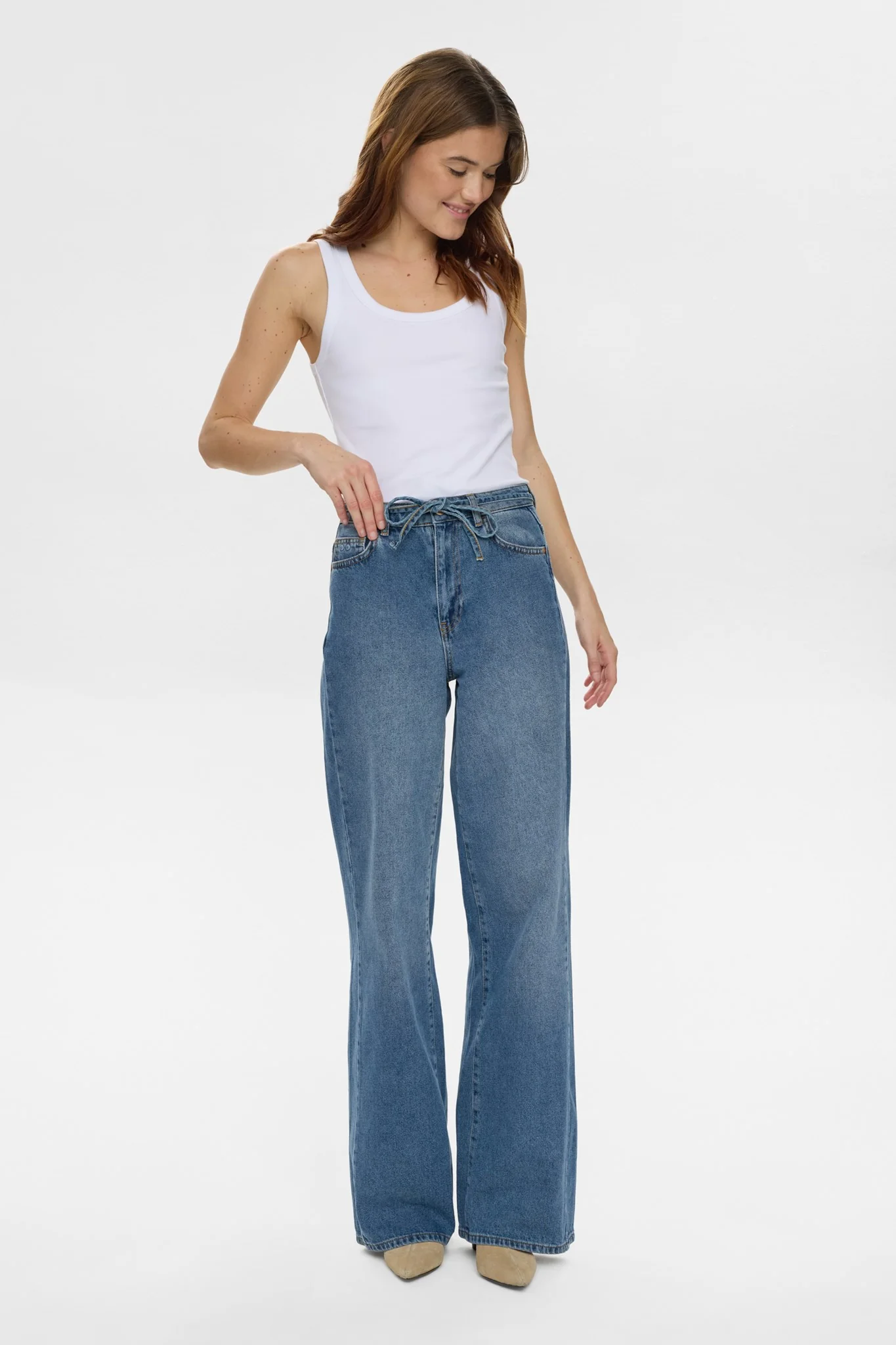 NUBROOKLYN HR WIDE JEANS - P3013 - Medium Blue Denim - Image 3