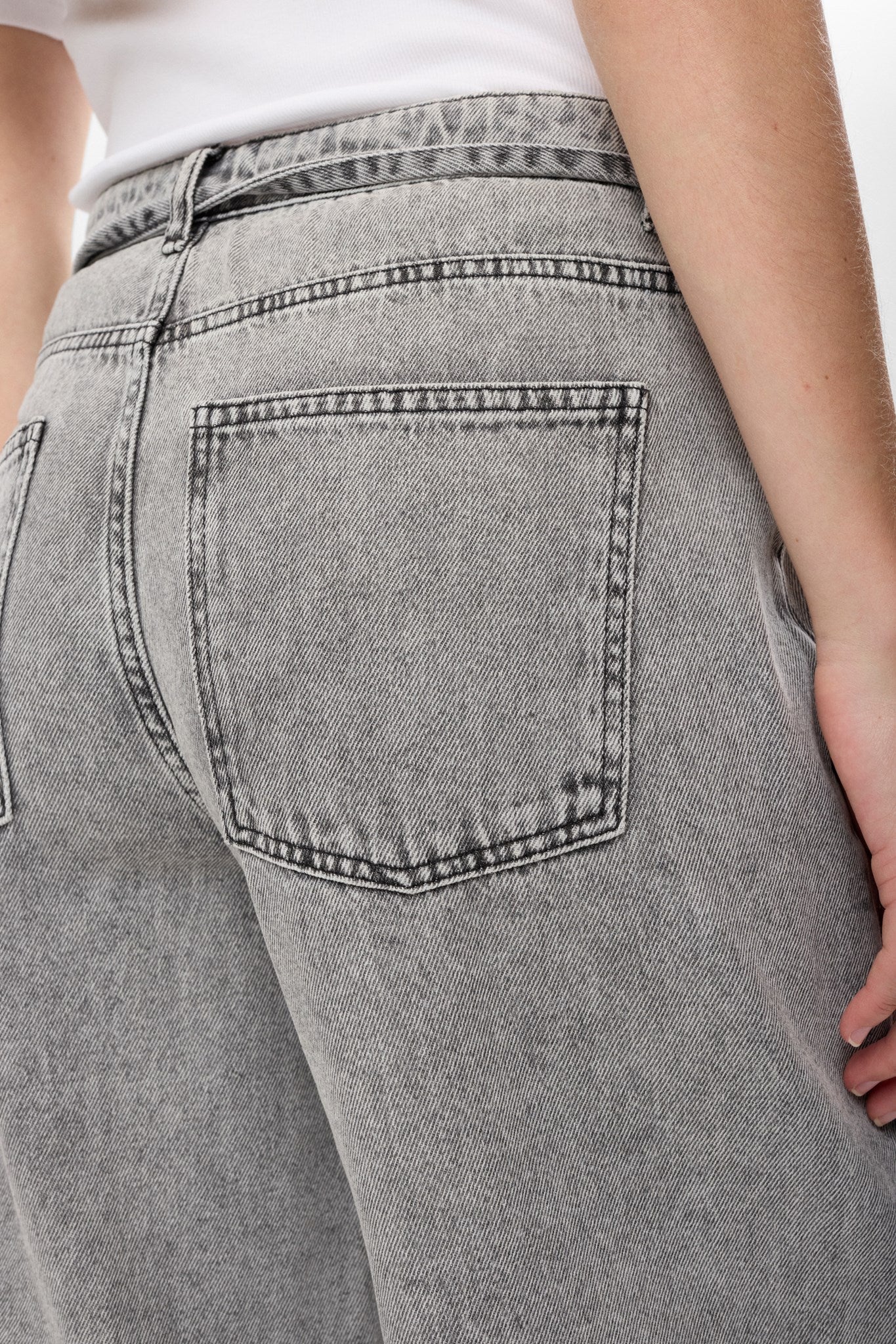 NUBROOKLYN JEANS - Light Grey Denim - Image 4
