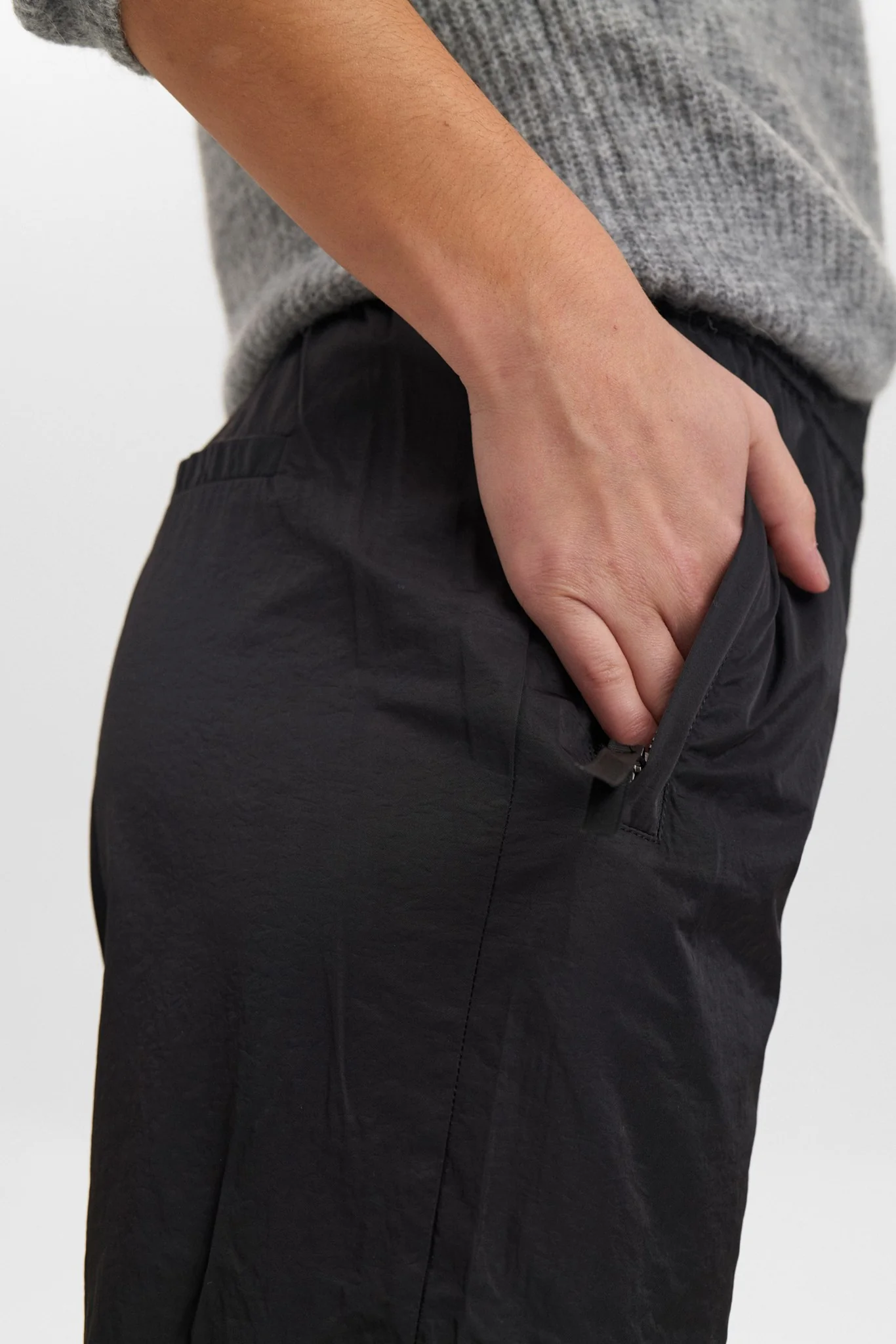 NUFRANKIE PANTS - Caviar - Image 5