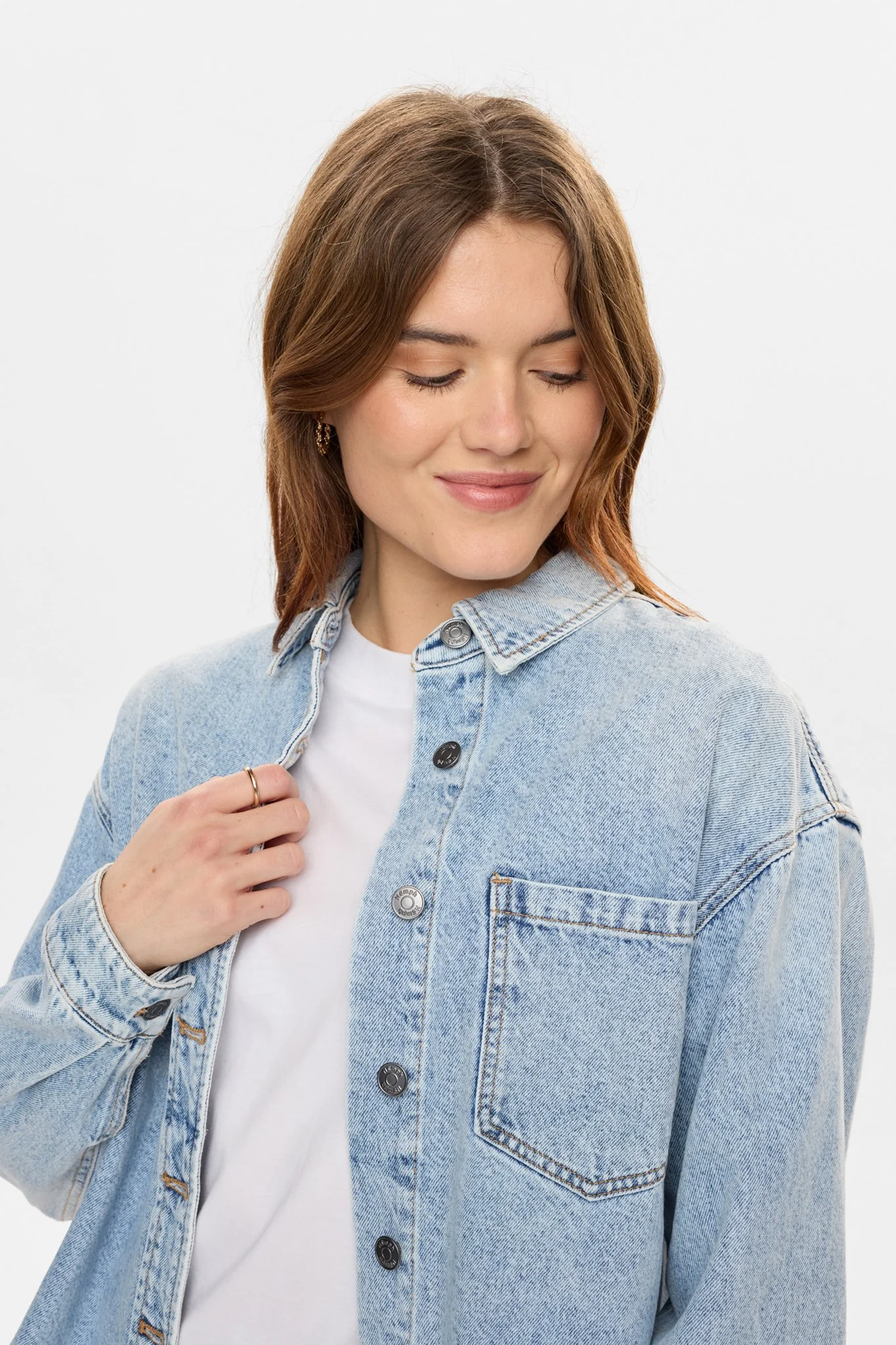 NUKAYSA DENIM SHIRT - Light B. Stonewash Denim - Image 4