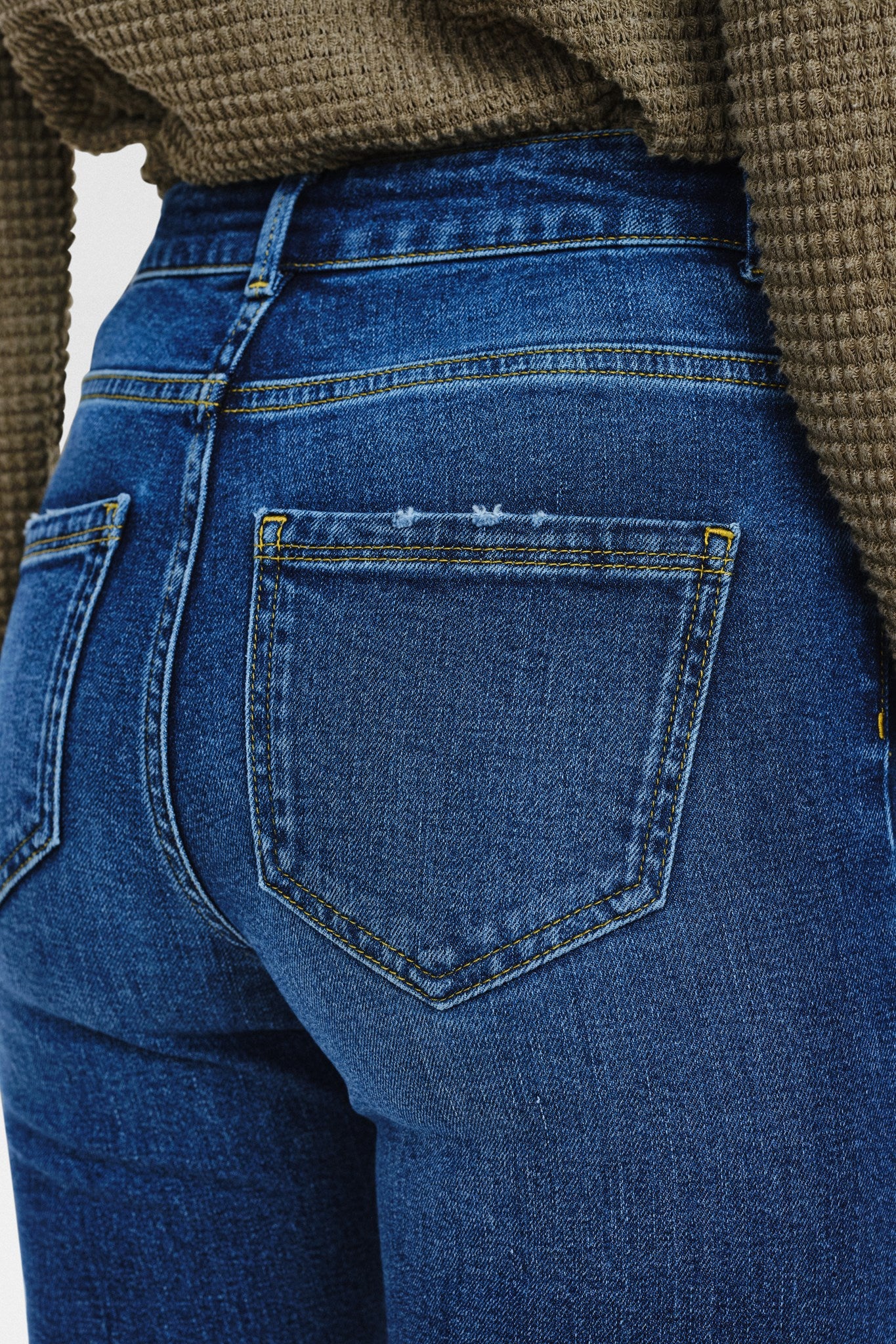 NUKENYA JEANS  - Medium Blue Denim - Image 4