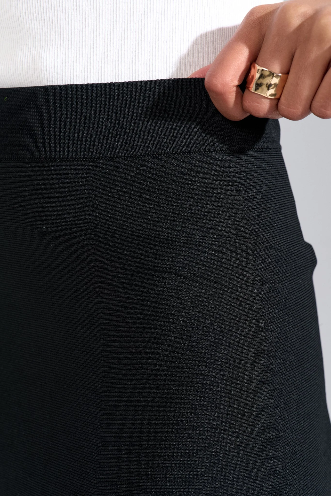 NULILLYPILLY SKIRT - Caviar - Image 4