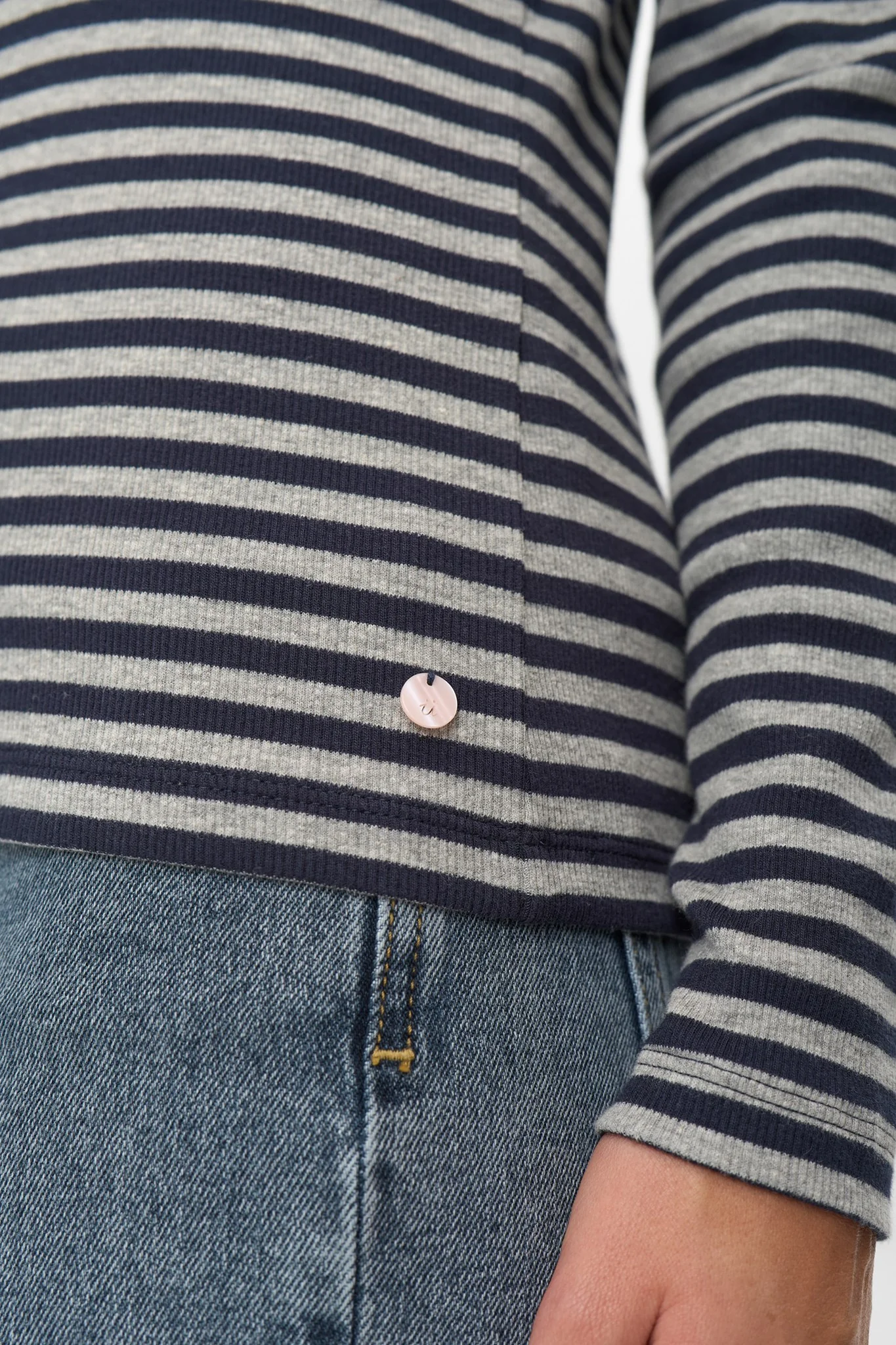 NUMELANY LS BLOUSE - Dark Sapphire - Image 4