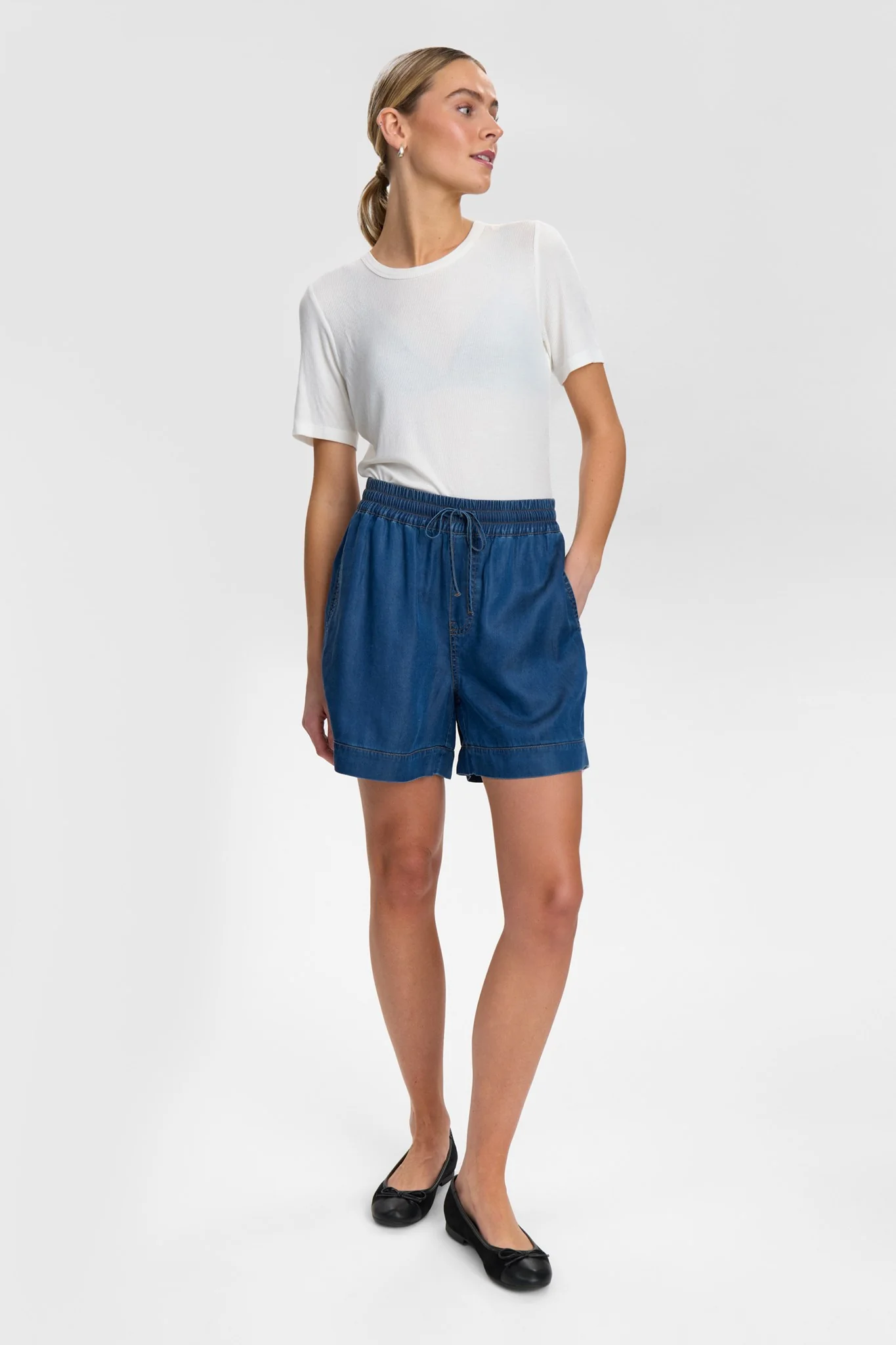 NUMIAMI SHORTS - Medium Blue Denim - Image 3