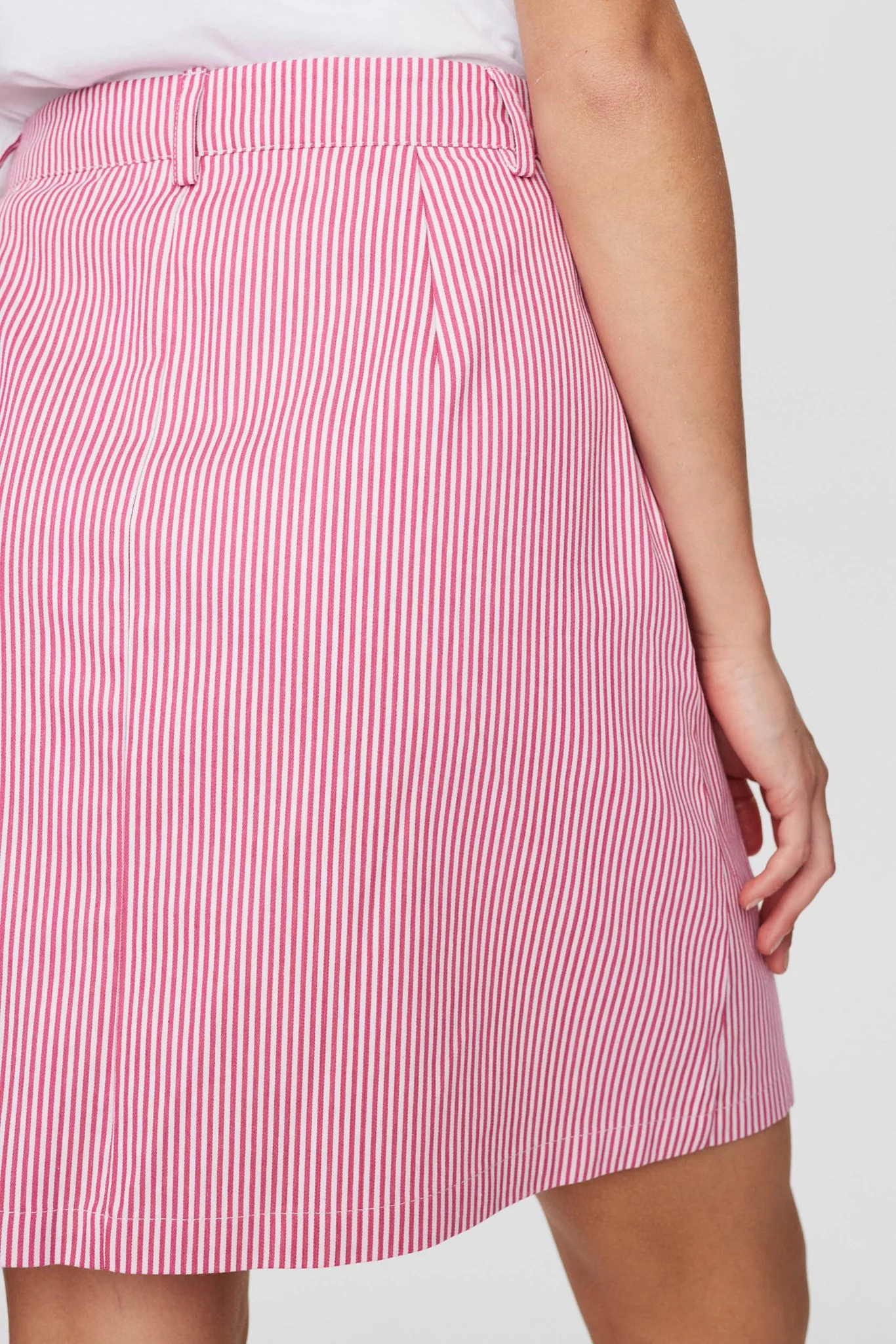 NUVIVI SKIRT  - Fuchsia Pink - Image 4